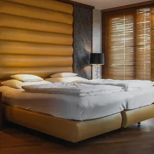 **** Hotel Yours Truly Germany
